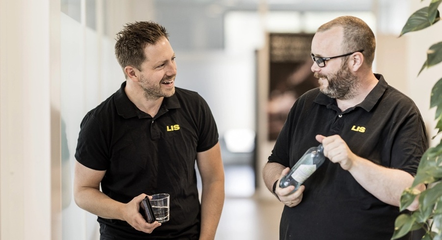 contactus-video.tumbnail-1-1